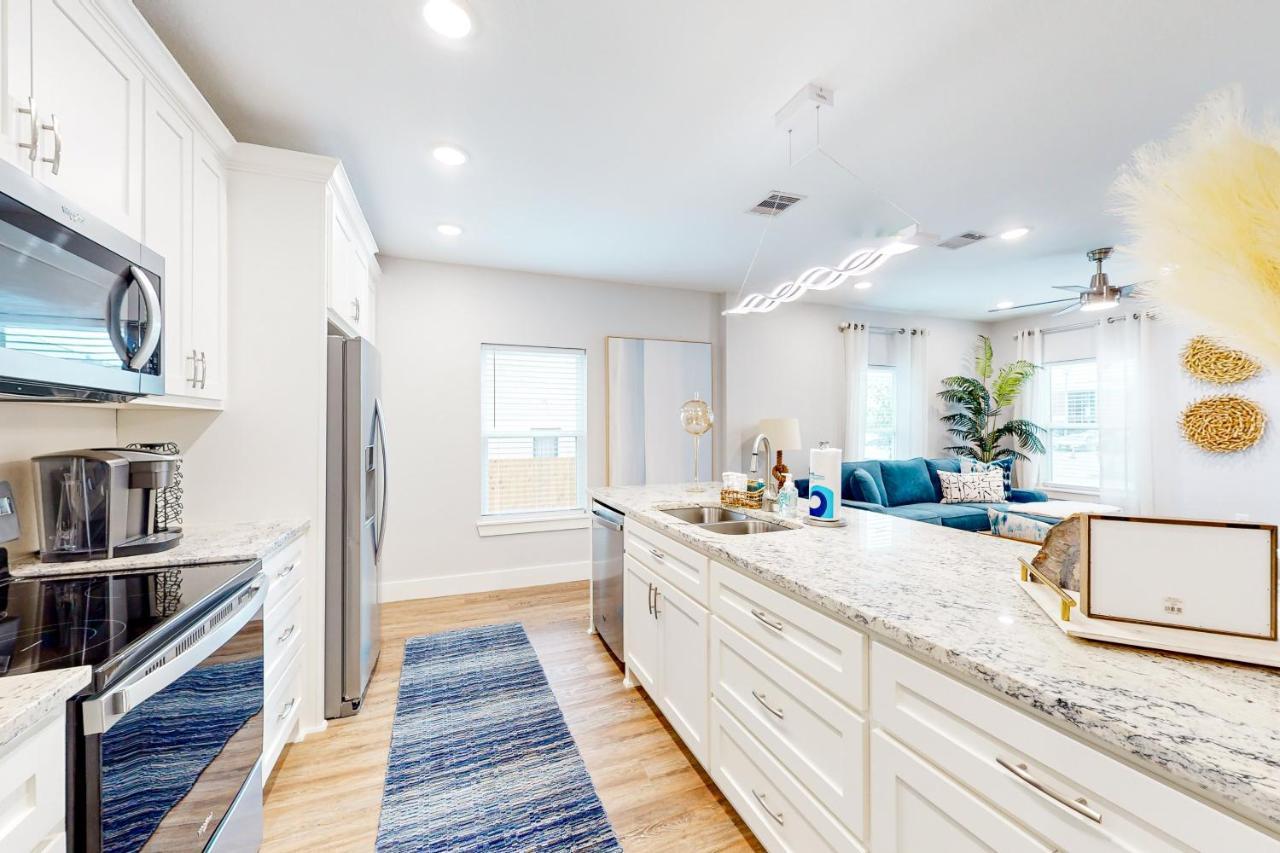 The Driftwood Sanctuary Villa Galveston Bagian luar foto