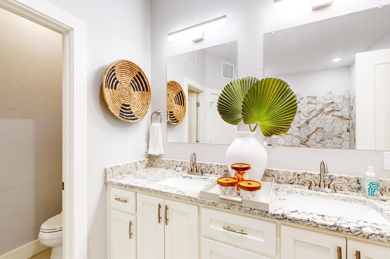 The Driftwood Sanctuary Villa Galveston Bagian luar foto